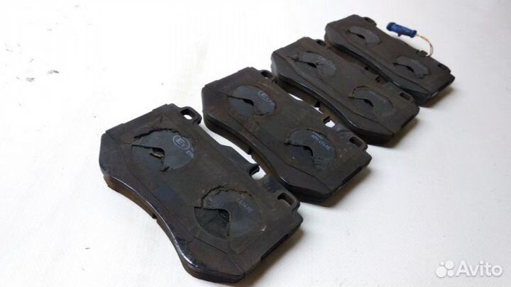 Тормозные колодки переднее Mercedes-Benz C W205