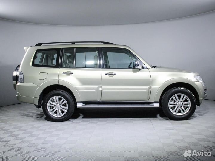 Mitsubishi Pajero 3.8 AT, 2017, 65 310 км