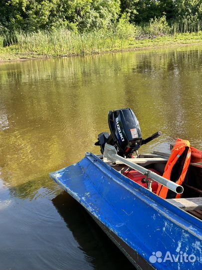 Лодка с мотором