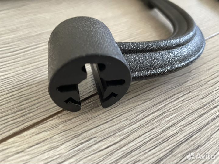 Вешалка автомобильная