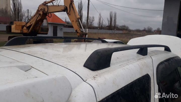 Рейлинги крыши Nissan R nessa