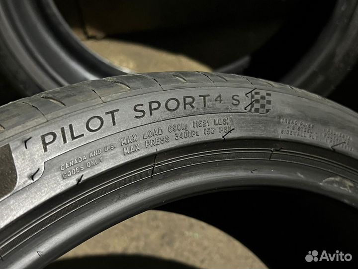 Michelin Pilot Sport 4 S 245/35 R20 95Y