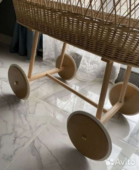 Итальянская люлька колыбель плетеная из ротанга