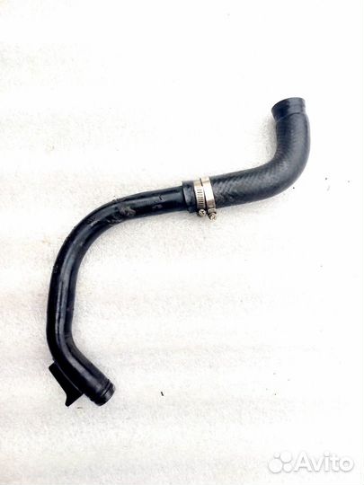 Kawasaki Z 750 04 06 левый патрубок радиатора