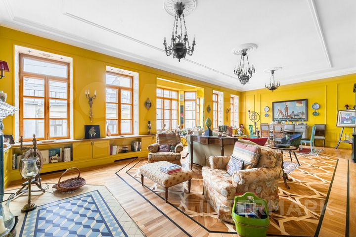 5-к. квартира, 330 м², 4/5 эт.