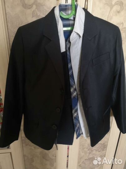 Брючный костюм для мальчика с бонусом)