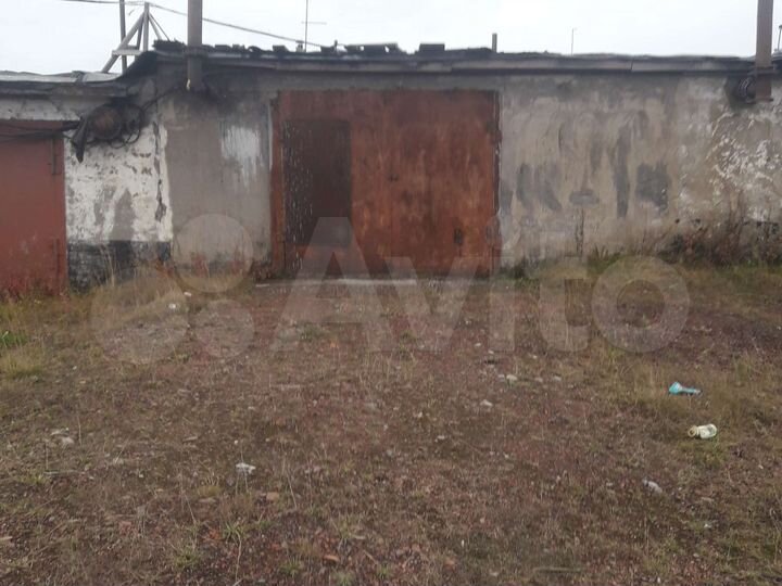 Гараж, > 30 м²