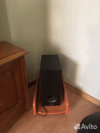 Саундбар lg