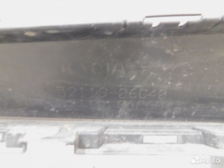 Бампер передний Toyota Camry