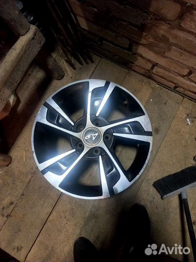 Литые диски r16