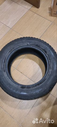 Kumho I'Zen KW22 235/65 R17 108T