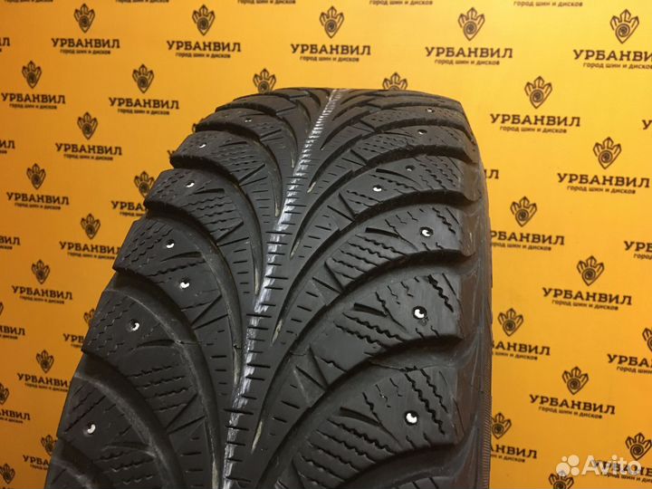 Goodyear UltraGrip Extreme 215/65 R16 98T