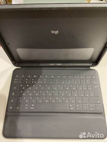 Клавиатура Logitech Rugged Folio для iPad 10.2