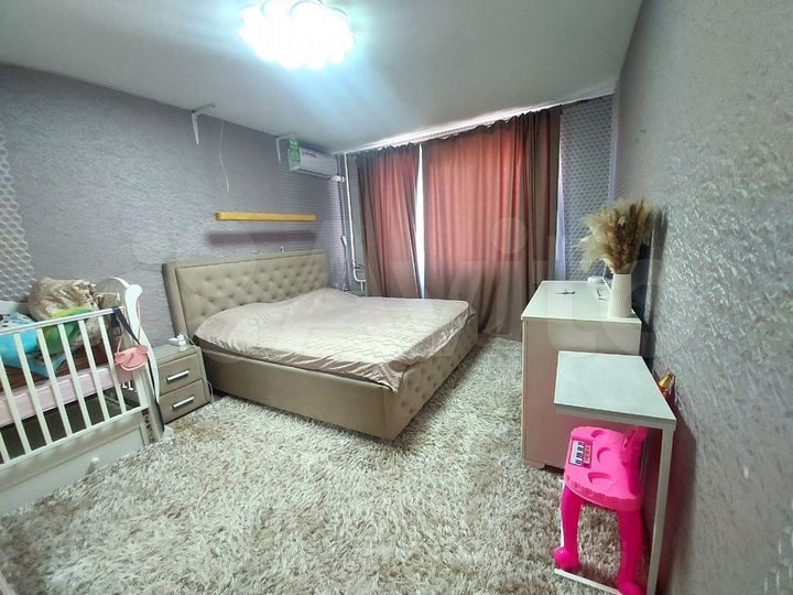 2-к. квартира, 64 м², 13/17 эт.