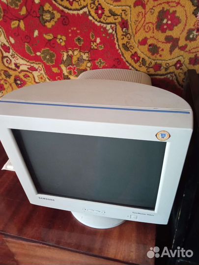 Монитор Samsung SyncMaster 753 DFX