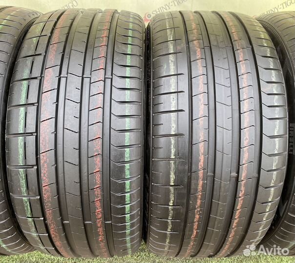 Pirelli P Zero PZ4 245/35 R20 и 275/30 R20 97Y