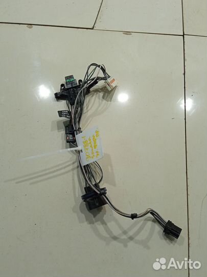 Электропроводка фары передняя правая