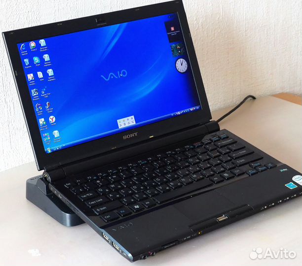 Ноутбук Sony Vaio VGN-TZ1RXN + док-станция