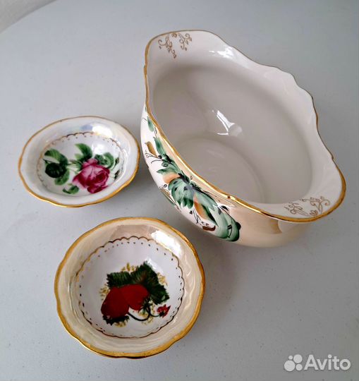 Конфетница фарфоровая