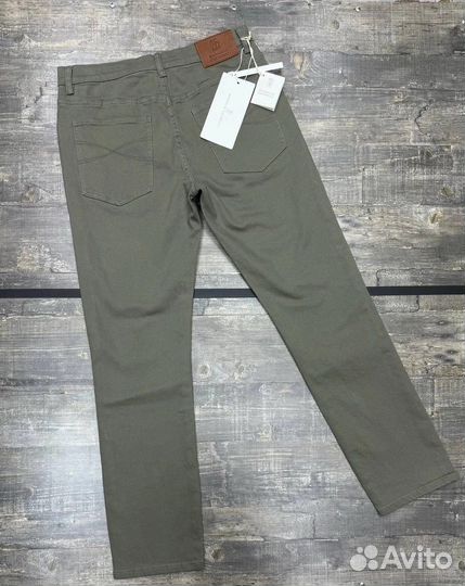 Мужские джинсы для активных людей