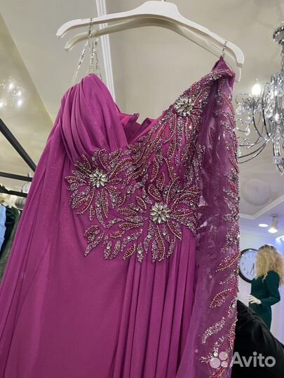 Вечернее платье