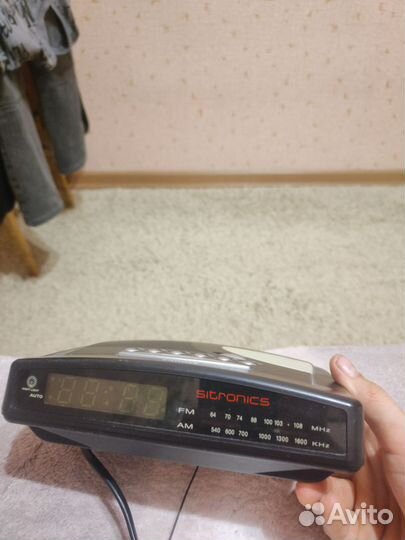 Часы-радио sitronics SCR3005