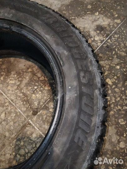 Bridgestone Ice Cruiser 7000 225/65 R17