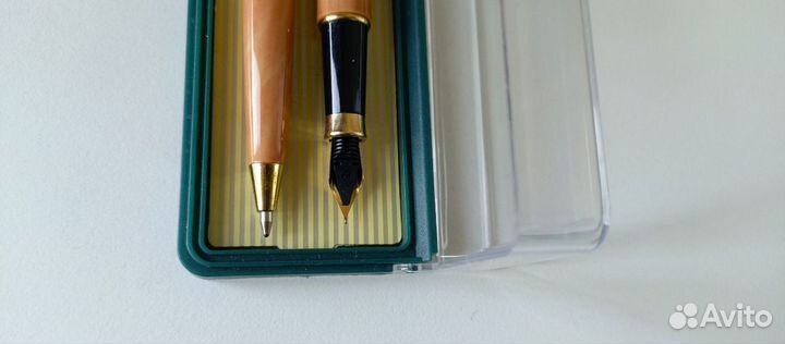 Набор ручек новый
