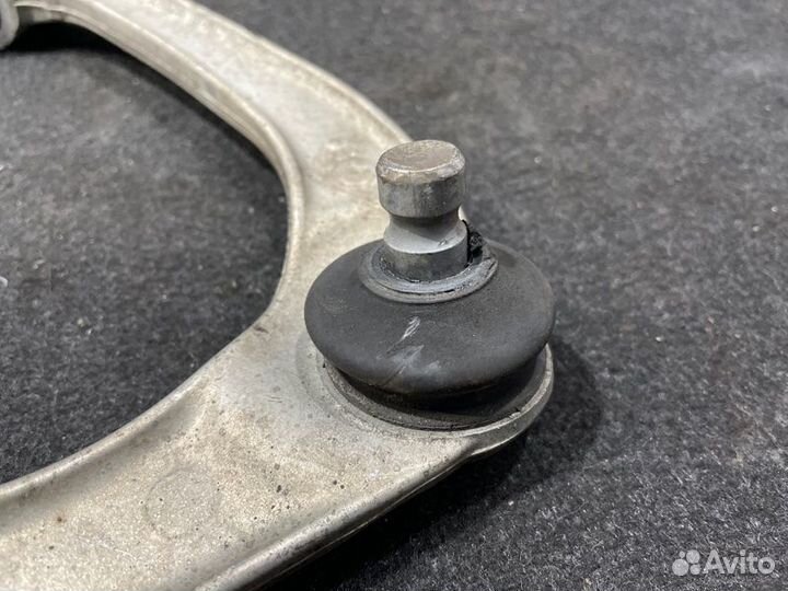 Рычаг подвески передний правый Infiniti Ex37 J50