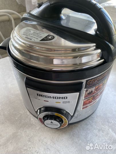 Мультиварка Redmond