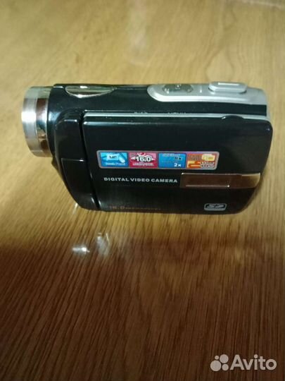 Видеокамера DVC