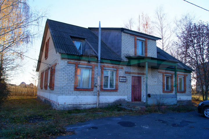 Дом 218 м² на участке 36 сот.