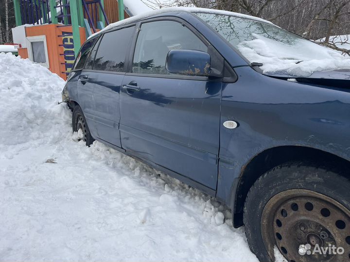 Mitsubishi Lancer 1.6 MT, седан/универсал