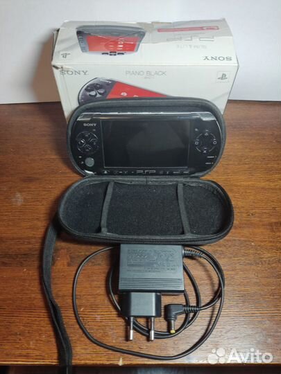 Sony PSP 3004 Piano Black прошитая
