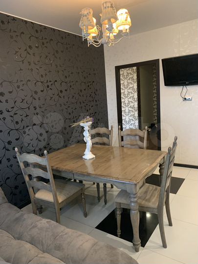 2-к. квартира, 82,7 м², 5/9 эт.