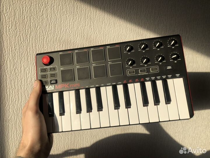 Midi клавиатура akai