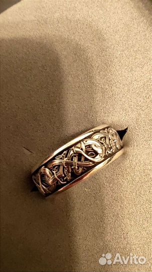 Серебряное кольцо