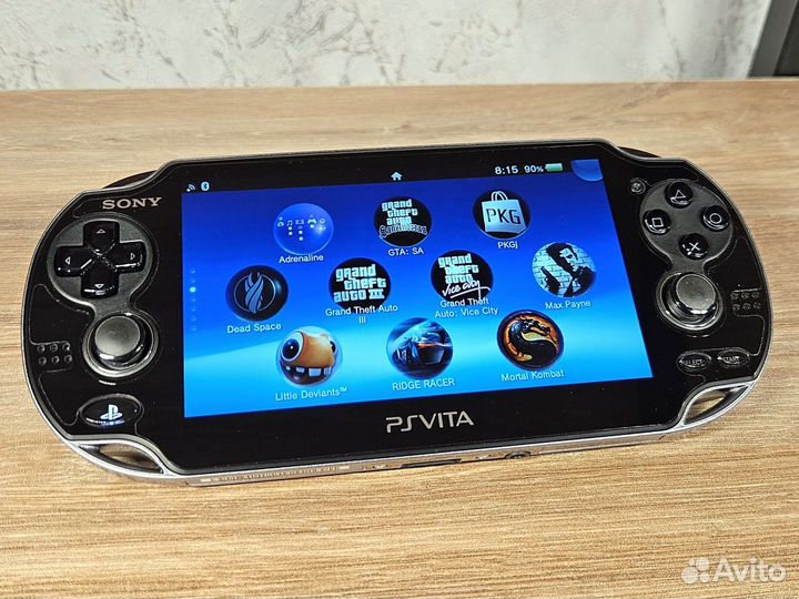 Sony PS Vita как новая, 200 игр, 128 Gb