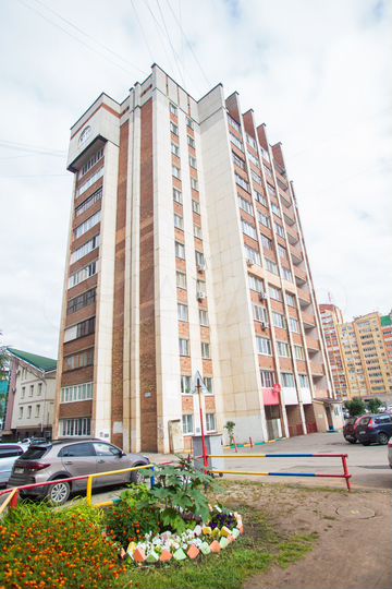 3-к. квартира, 74 м², 3/12 эт.