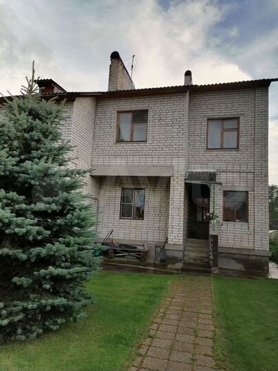 Дом 236 м² на участке 8 сот.