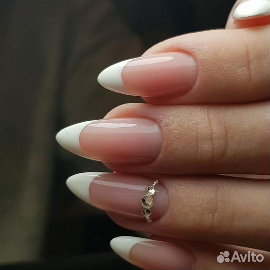 Маникюр, педикюр, наращивание ногтей, гель лак