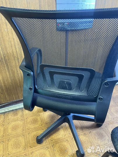 Компьютерное кресло