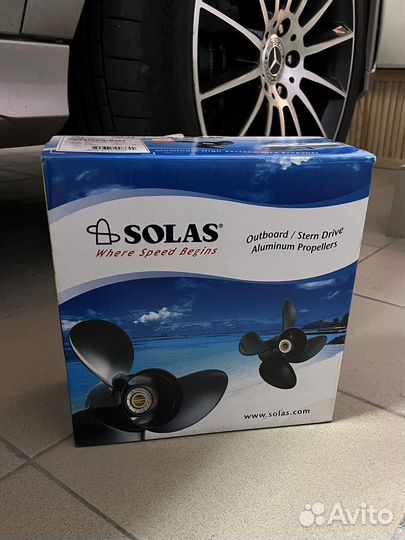 Винт гребной Solas 4111-093-11