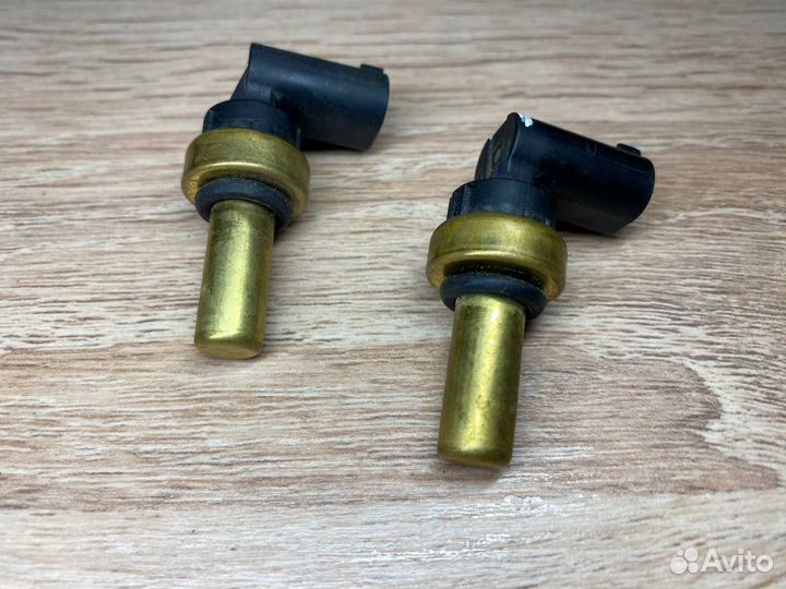 Opel Astra J Датчик температуры охл. жидкост Б.У