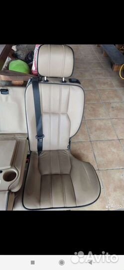 Задний диван Range Rover 3