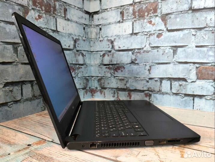 Ноутбук Dell на i3-4005u/ RAM 4/ HDD 500