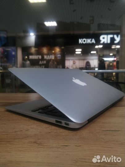 Macbook air 13 (1521)