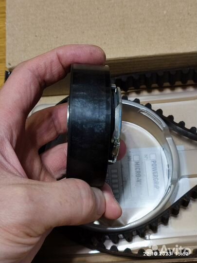 Ролик натяжной ремня приводного для renault logan