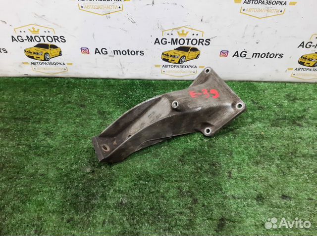 Кронштейн двигателя левый BMW E39