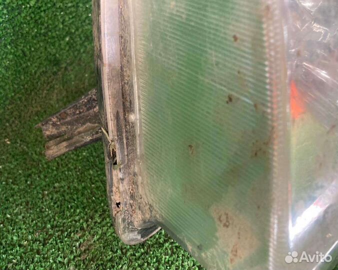 Левая фара Nissan Almera Classic